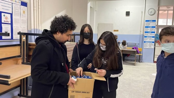 İ̇mkanı Olmayan Öğrencilere "Askıda Kitap" İle Destek Olacaklar