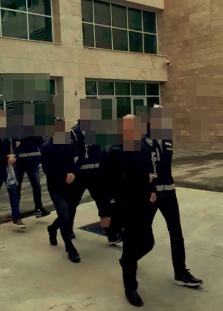 Antalya’da Yağma Ve Tefecilik Operasyonu: 11 Gözaltı, 5 Tutuklama