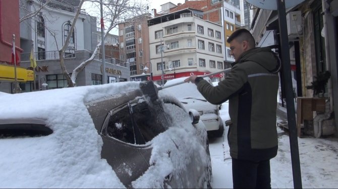 ’Mart Kapıdan Baktırır Kazma Kürek Yaktırır’ Atasözü Tam Bugün İçin Söylenmiş