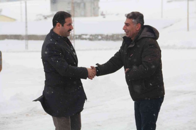 Başkan Geylani Kar Temizleme Çalışmalarını Yerinde İnceledi