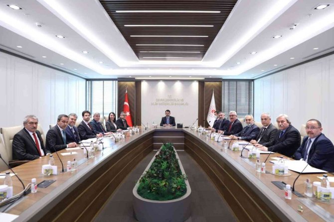 Cumhur İ̇ttifakı’ndan Çevre, Şehircilik Ve İ̇klim Değişikliği Bakanı Murat Kurum’a Ziyaret