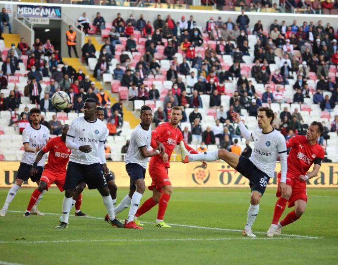 Sivasspor, Adana’da 3 Puan Arayacak