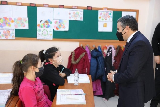 Öğrenciler Vali Atay İle Buluştu