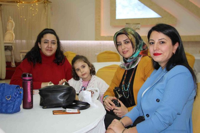 Elazığ’da Dünya Kadınlar Günü Etkinliği