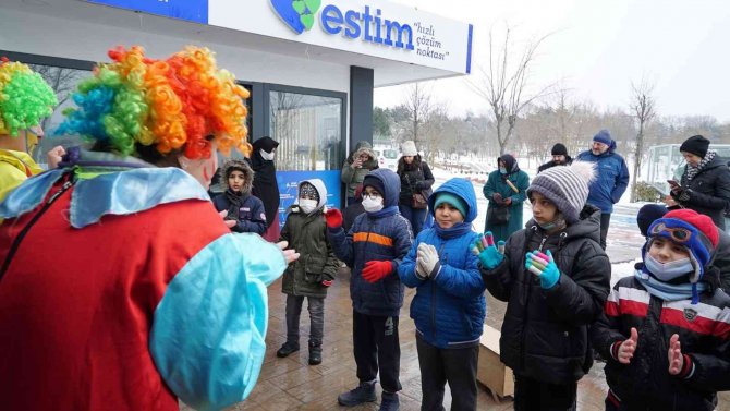 Minik Eller Can Dostlarına Yuva Yaptı