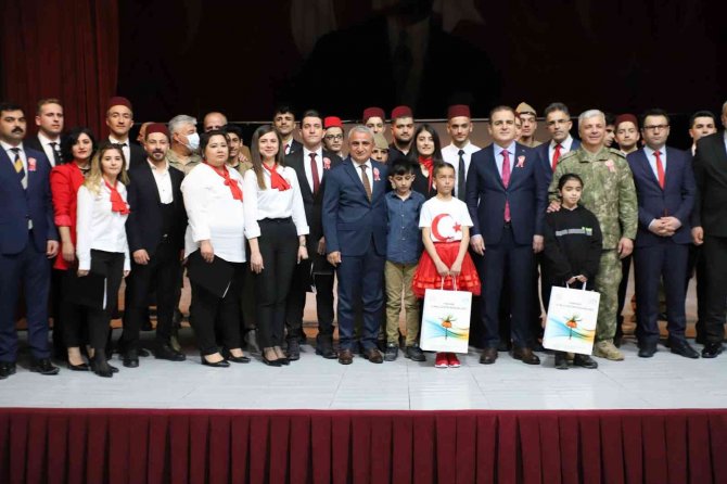 Hakkari’de İ̇stiklal Marşı’nın Kabulü Ve M. Akif Ersoy’u Anma Programı