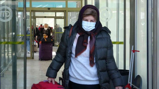 İ̇ran, Sınır Kapısındaki Çalışma Saatlerini Uzattı