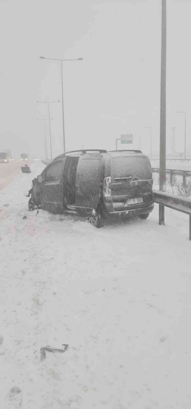 Kuzey Marmara Otoyolu’nda Korkutan Kaza
