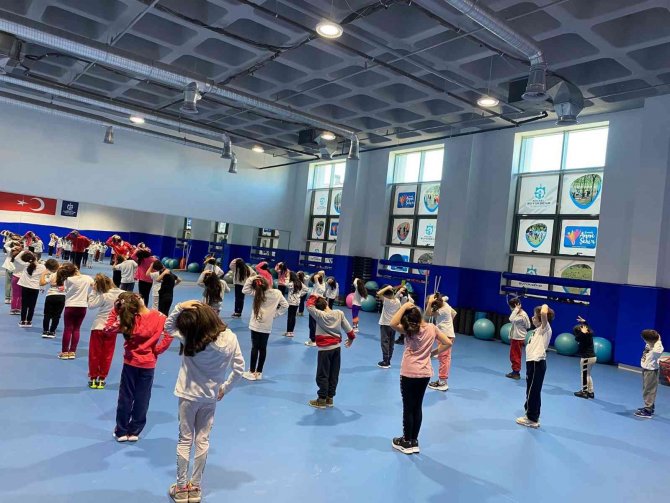 Çocuklara Zumba Dersi