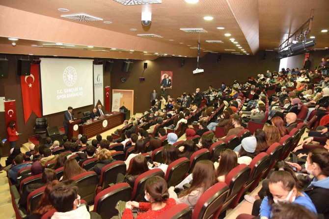 Vali Karadeniz, Gençlerle Bir Araya Geldi