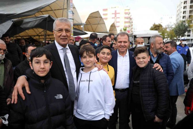 Seçer, Tarhan Ve Özyiğit, Mezitli’de Vatandaşlarla Buluştu