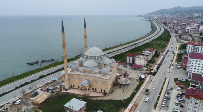 İ̇stanbul Şehzadebaşı Camii’nin Bir Benzerini Giresun’da İnşa Ettiler