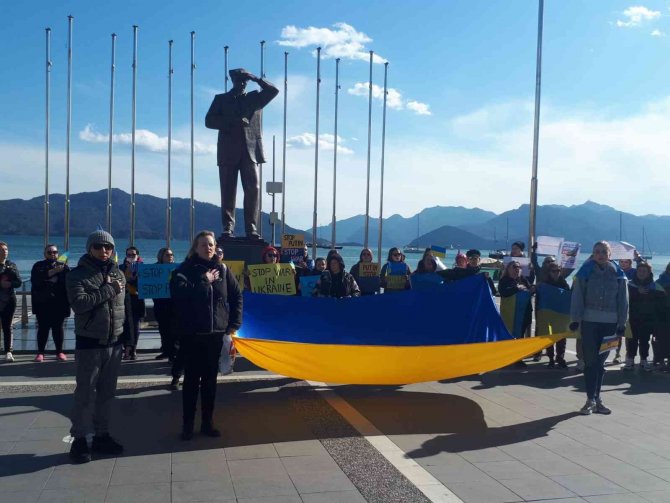 Marmaris’te Yaşayan Ukraynalılar Putin’e ’Dur’ Dediler