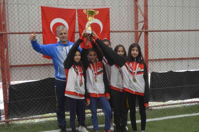 Oryantiring İ̇l Birinciliği Müsabakaları Tavşanlı’da Gerçekleştirildi