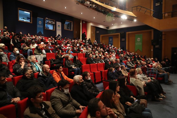 Usta Şarkıcı Ahmet Özhan, Sevenleriyle Bir Araya Geldi