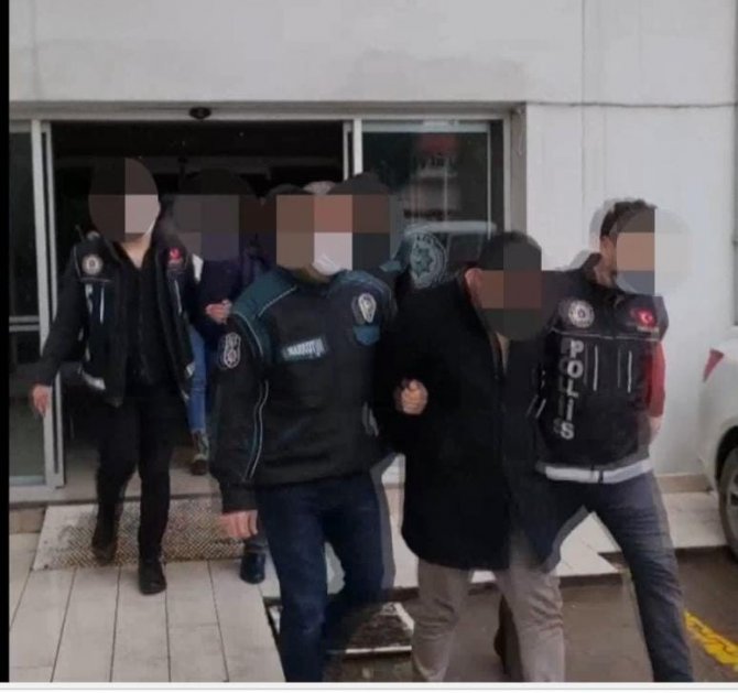 Sakarya’da Uyuşturucuya Geçit Yok: 2 Tutuklama
