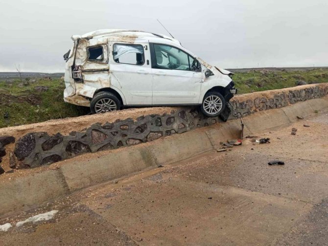 Siverek’te Trafik Kazası: 1 Ölü, 2 Yaralı