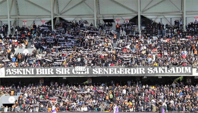 Spor Toto Süper Lig: Altay: 1 - Yeni Malatyaspor: 0 (İ̇lk Yarı)