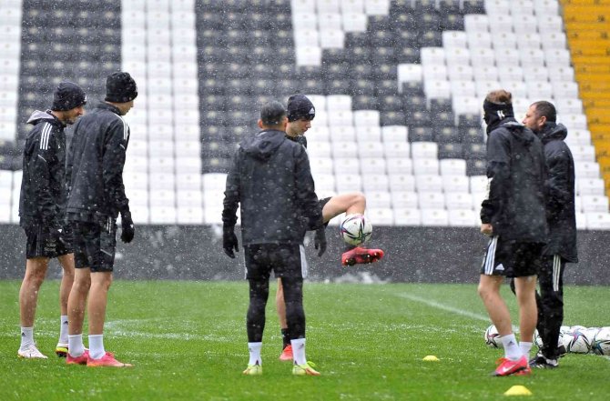 Beşiktaş’ta Josef Sevinci