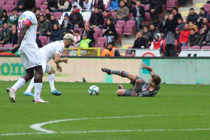 Spor Toto Süper Lig: Hatayspor: 0 - Fatih Karagümrük: 0 (Maç Devam Ediyor)
