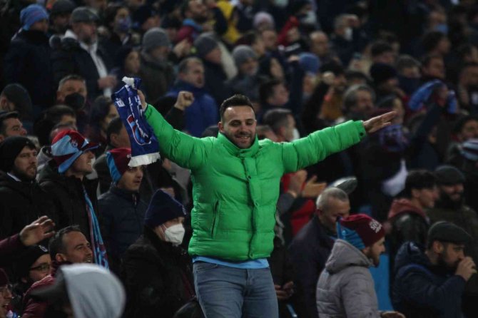 Spor Toto Süper Lig: Trabzonspor: 4 - Göztepe: 2 (Maç Sonucu)
