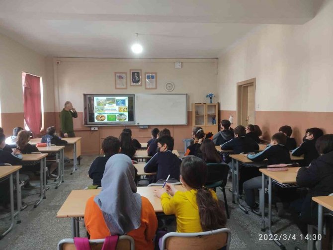 Kastamonu’da 98 Öğrenciye ’Doğa Eğitimi’ Verildi