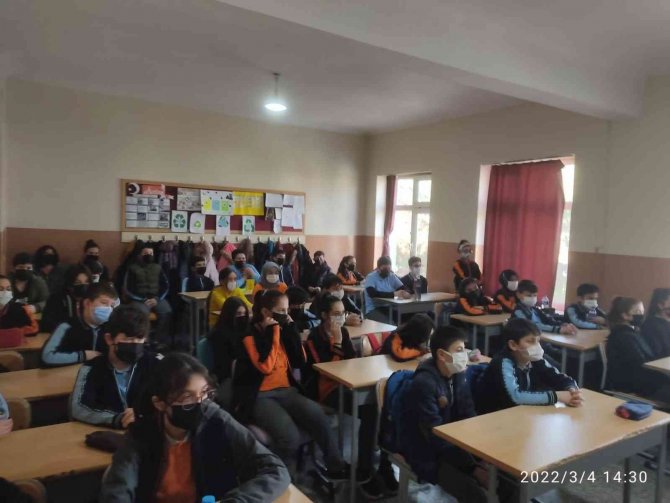 Kastamonu’da 98 Öğrenciye ’Doğa Eğitimi’ Verildi