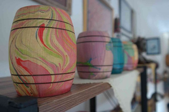 Taşı Dahi ‘Ebru’ İle Sanat Eserine Dönüştürüyor