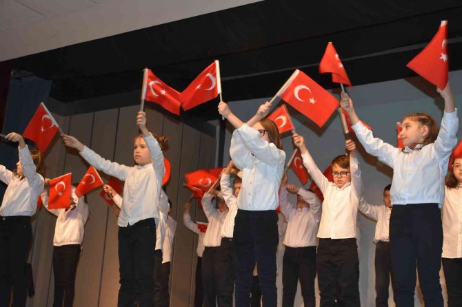 Tosya’da İ̇stiklal Marşı’nın Kabul Yıldönümü Törenle Kutlandı