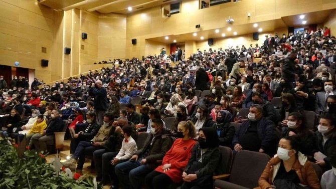 İ̇stiklal Marşı 101 Yaşında
