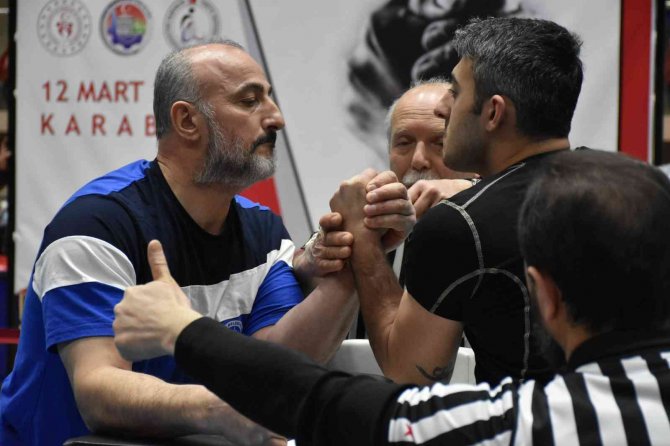 Türkiye’nin Engelsiz Bilek Güreşçileri Karabük’te Buluştu