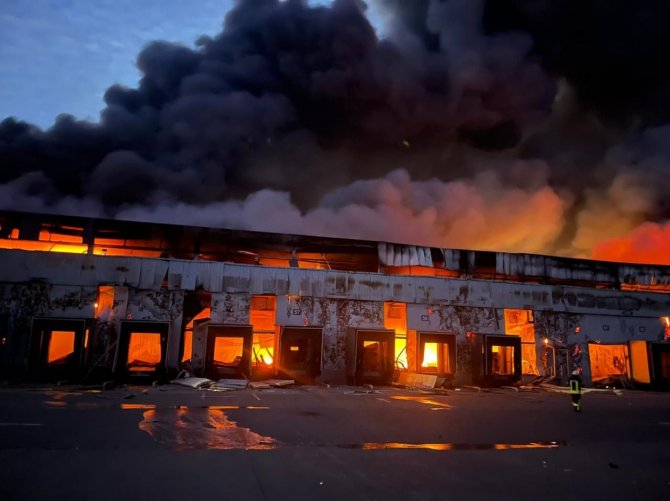 Ukrayna’da Soğuk Hava Deposu Vuruldu