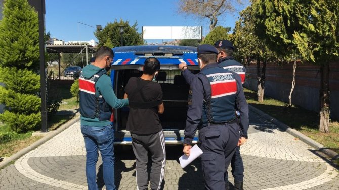 15 Yıl Hapis Cezası Bulunan Firari Jandarma Tarafından Yakalandı