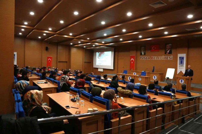 Tuşba Belediyesi’nden, ‘İ̇stiklal Marşı’nın Kabulü Ve Mehmet Akif Ersoy’u Anma Günü’ Etkinliği