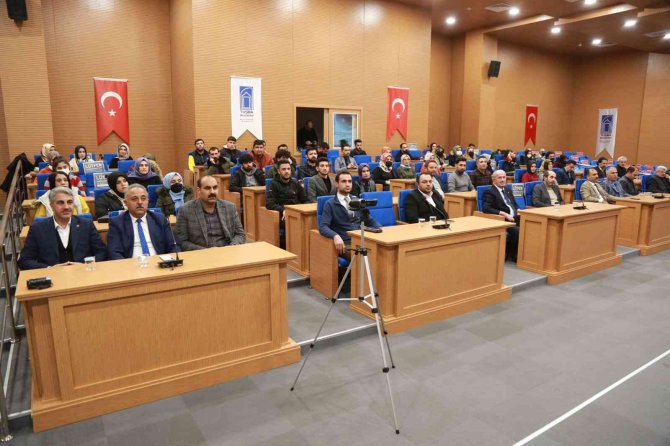 Tuşba Belediyesi’nden, ‘İ̇stiklal Marşı’nın Kabulü Ve Mehmet Akif Ersoy’u Anma Günü’ Etkinliği