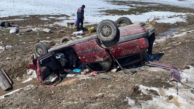 Afyonkarahisar’da Trafik Kazası: 1 Ölü, 1 Yaralı