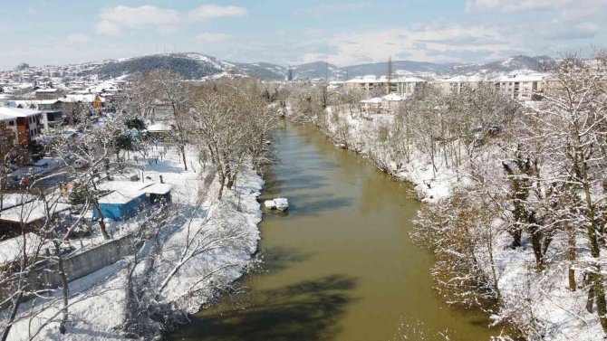 Bartın Irmağı’nda Kar Manzaraları Dron İle Görüntülendi