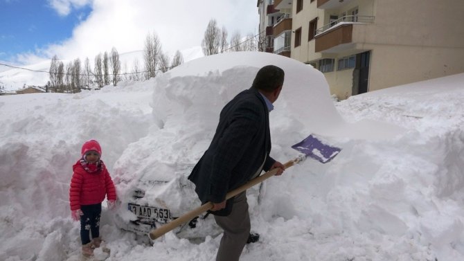 Bitlis Kara Gömüldü: 260 Köy Yolu Ulaşıma Kapandı