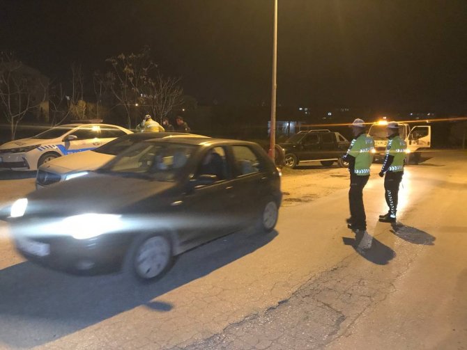 Alkol Uygulamasına Kendi Alkolmetre Aparatıyla Girdi