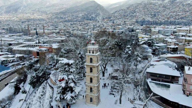 Bursa’nın Simge Yerlerinden Kar Manzaraları