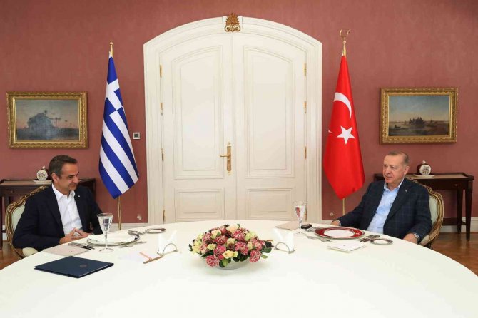 Cumhurbaşkanı Erdoğan, Yunanistan Başbakanı Miçotakis’i Kabul Etti