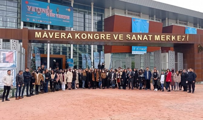 Kilis 7 Aralık Üniversitesi İ̇pekyolu Kariyer Fuarı’na Katıldı