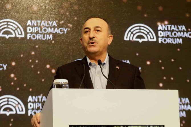 Bakan Çavuşoğlu: "(Ukrayna’da Camideki Vatandaşlar) Uluslararası Kuruluşların Telsiz, Uydu Telefonlarıyla Teması Sağlıyoruz"