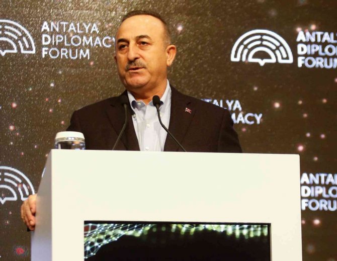 Bakan Çavuşoğlu: "Rusya’ya Yaptırımların Sorunu Çözmeyeceğine İnanıyoruz"