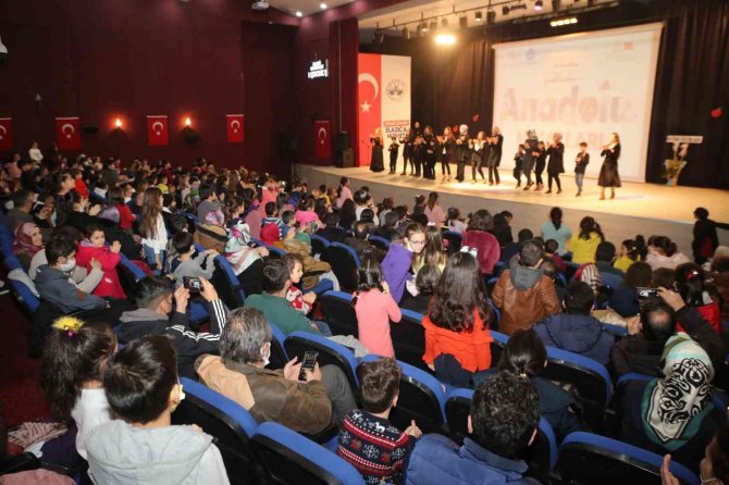 İ̇lkbahar Çocuk Şenliğine Yoğun İlgi