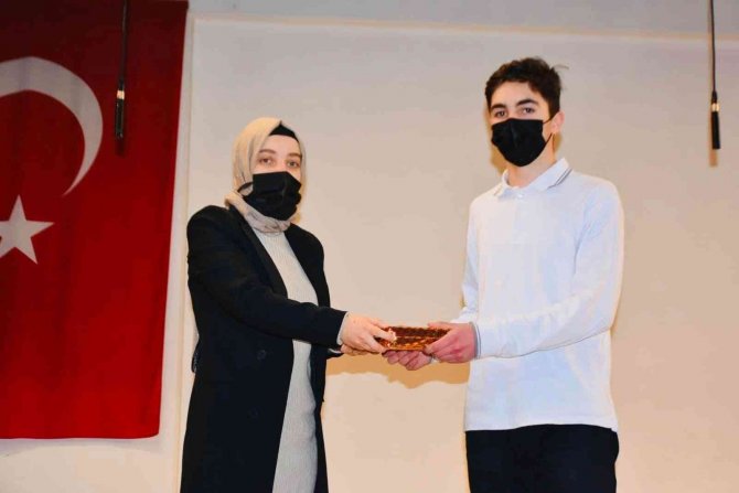 İ̇nönü’de "İ̇stiklal Marşı’nın Kabulü Ve Mehmet Akif Ersoy’u Anma Töreni" Düzenlendi