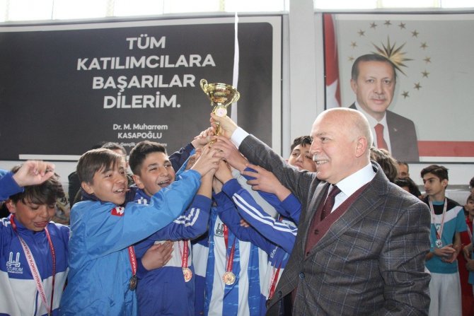 Mahallede Maç Var’ın Şampiyonu Gençlik Spor