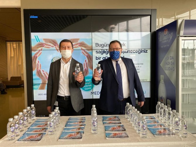 Sağlıklı Böbrekler İçin Su İçin