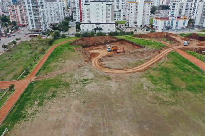 Mezitli’ye Spor Kompleksi Yapılacak