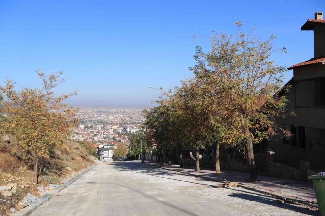 Pamukkale Yollar Yenilmeye Devam Ediyor